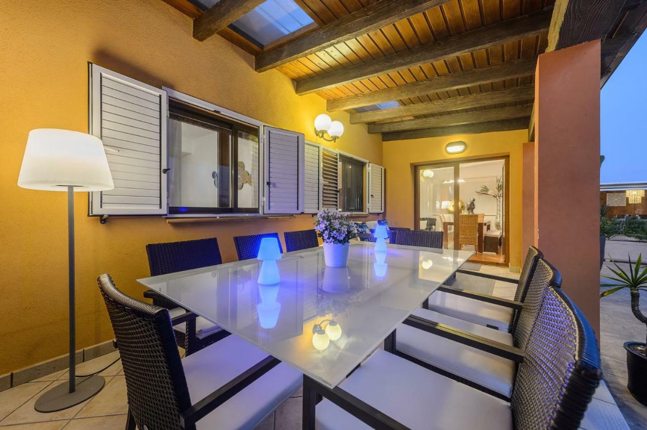 Serena Villa Sant Francesc de s'Estany Exterior foto